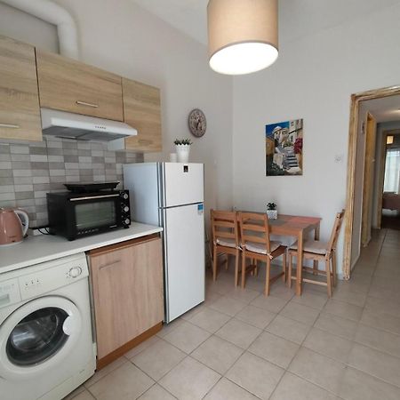 Elegant Central Apartment In Волос Экстерьер фото