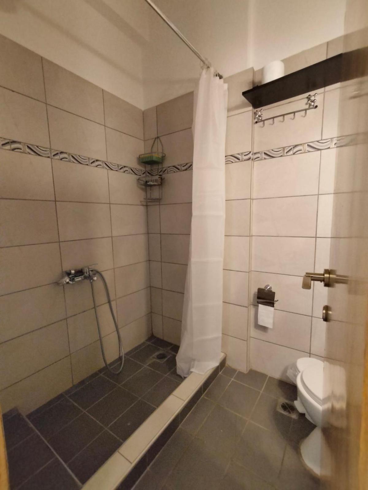 Elegant Central Apartment In Волос Экстерьер фото
